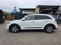 Used Kia Niro 139 HP (102 kW) 2018 White SUV