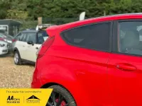 Used Ford Fiesta Zetec 2015 Red Hatchback