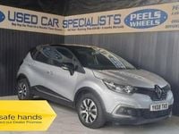 Used Renault Captur Play 90 HP (66 kW) 2018 Silver SUV