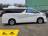 Used Toyota Alphard 180 HP (132 kW) 2017 White MPV