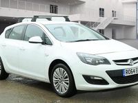 Used Vauxhall Astra Excite 2014 White Hatchback