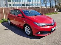 Used Toyota Auris Hybrid Business Edition 2016 Red Hatchback