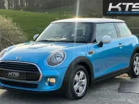 Usado Mini Cooper Hatch 136 HP (100 kW) 2017 Azul Citadino