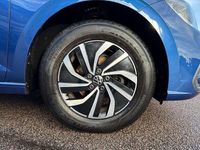 Used VW Polo Life 80 HP (58 kW) 2023 Blue Hatchback