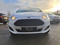 Used Ford Fiesta Zetec 2013 White Hatchback