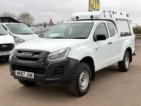 Używany Isuzu D-Max 160 KM (117 kW) 2017 Biały Pickup