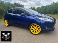 Begagnad Ford Fiesta Titanium X 2017 Blå Halvkombi