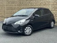 Used Toyota Yaris Design 100 HP (73 kW) 2017 Black Hatchback