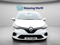 Used Renault Clio V Iconic 90 HP (66 kW) 2021 White Hatchback