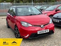 Used MG MG3 106 HP (77 kW) 2016 Red Hatchback