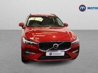 Used Volvo XC60 Core 250 HP (183 kW) 2023 Red SUV