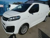 Used Vauxhall Vivaro S 120 HP (88 kW) 2023 White MPV