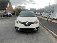 Second-hand Renault Captur Dynamique 90 CP (66 kW) 2014 Bej SUV