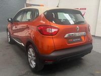 Usado Renault Captur Dynamique 90 HP (66 kW) 2015 Laranja SUV