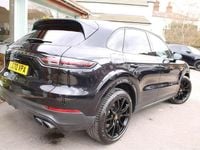 Used Porsche Cayenne 462 HP (339 kW) 2020 Black SUV