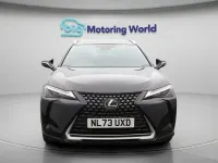Usado Lexus UX 300e 150 kW (204 HP) 2023 SUV