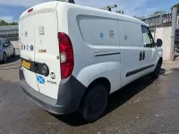 Used Vauxhall Combo S 105 HP (77 kW) 2016 White MPV