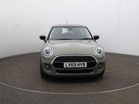 used Mini Cooper Hatch 1.5Classic Hatchback 3dr Petrol Steptronic Euro 6 (s/s) (136 ps) Connected