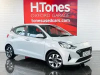 Used Hyundai i10 Advanced 67 HP (49 kW) 2024 Grey Hatchback