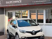Used Renault Captur Dynamique 90 HP (66 kW) 2017 Cream SUV