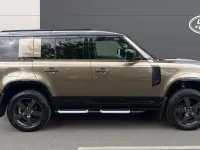 Used Land Rover Defender SE Dynamic 249 HP (183 kW) 2021 Brown SUV
