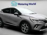 Gebraucht Renault Captur SE 143 PS (105 kW) 2022 Grau SUV