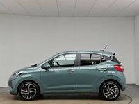 Used Hyundai i10 Premium 67 HP (49 kW) 2023 Green Hatchback