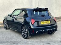 Used Mini Cooper S Hatch 201 HP (147 kW) 2025 Black Hatchback