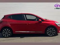 Used Renault Clio Iconic 100 HP (73 kW) 2020 Red Hatchback