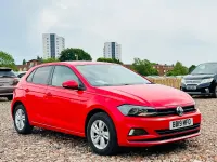 Begagnad VW Golf VII Trendline 2019 Röd Halvkombi