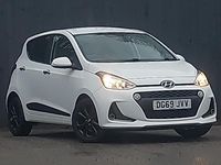 Used Hyundai i10 Premium SE 87 HP (63 kW) 2019 White Hatchback
