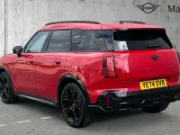 Usado Mini Countryman Sport 218 CV (160 kW) 2024 Rojo SUV