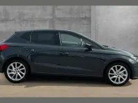 Novo Seat Ibiza FR 115 HP (84 kW) 2025 Azul Citadino