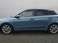 Begagnad Hyundai i20 Premium 84 HK (61 kW) 2015 Blå Halvkombi