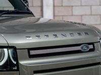 Used Land Rover Defender HSE 300 HP (220 kW) 2024 Green SUV