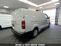 Used Vauxhall Vivaro S 100 HP (73 kW) 2023 White MPV