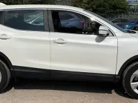 Used Nissan Qashqai Acenta Premium 115 HP (84 kW) 2019 White SUV