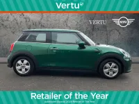 Używany Mini Cooper Classic 136 KM (100 kW) 2022 Zielony Hatchback
