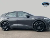 Begagnad VW ID.4 Pro Performance 150 kW (204 HK) 2023 Grå SUV