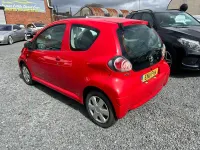 Used Toyota Aygo 68 HP (50 kW) 2011 Red Hatchback