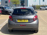 Używany Peugeot 208 S 101 KM (74 kW) 2019 Szary Hatchback