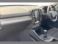 Used Volvo XC40 Momentum 154 HP (113 kW) 2019 Grey SUV