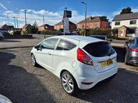Used Ford Fiesta Titanium 2015 White Hatchback