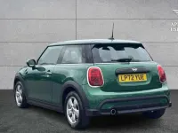Usado Mini Cooper Classic 134 HP (98 kW) 2023 Verde Citadino