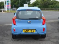 Used Kia Picanto 84 HP (61 kW) 2014 Blue Hatchback