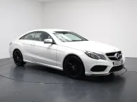 Begagnad Mercedes E350 AMG line 258 HK (189 kW) 2015 Vit Sportkupé