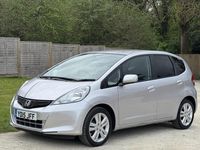 Used Honda Jazz ES 99 HP (72 kW) 2015 Silver Hatchback