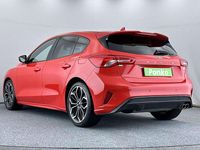 Used Ford Focus ST-Line X 125 HP (91 kW) 2018 Red Hatchback