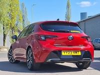Usado Toyota Corolla 196 HP (144 kW) 2023 Vermelho Citadino