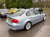 Begagnad BMW 320 2009 Blå Sedan